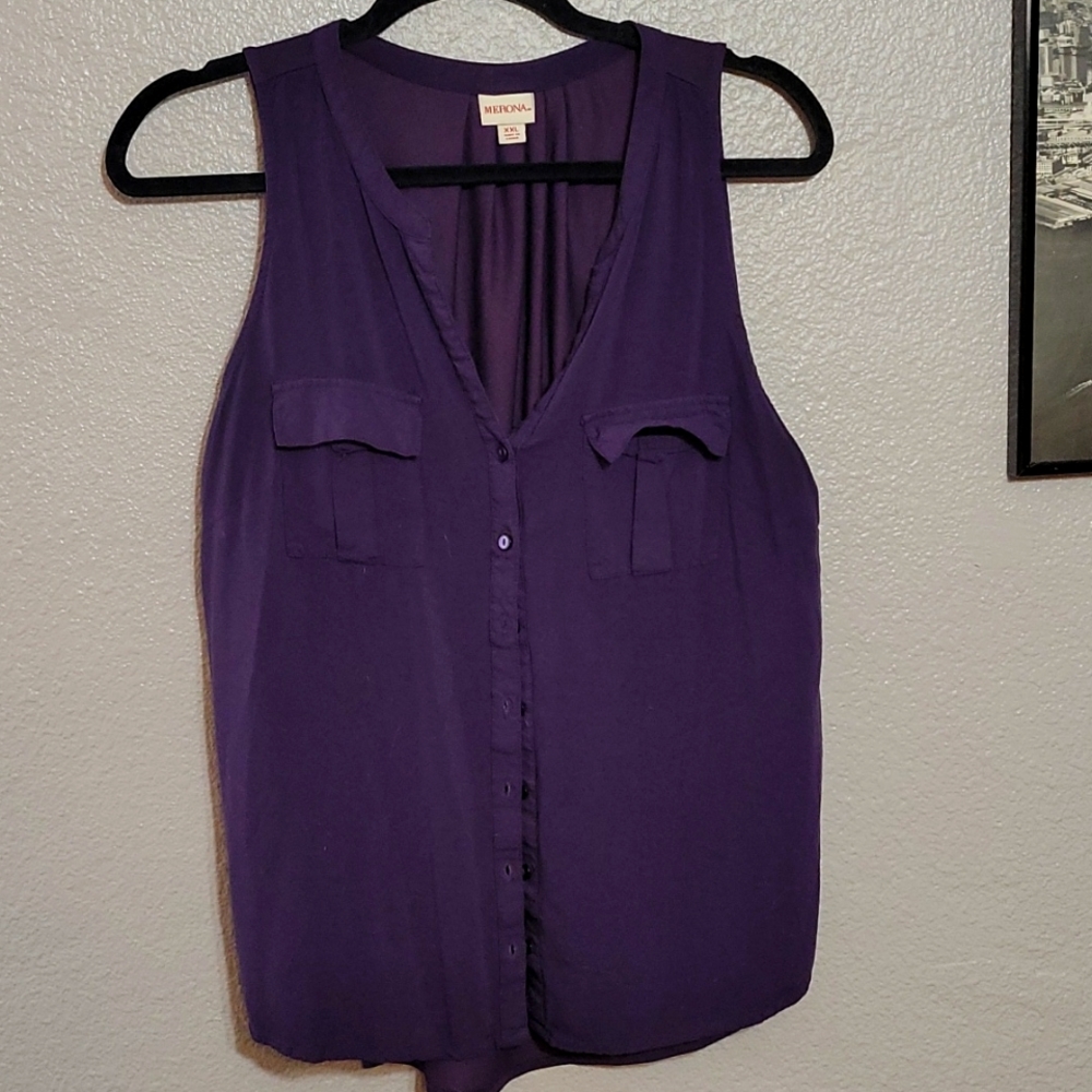 Women's button doe tank top